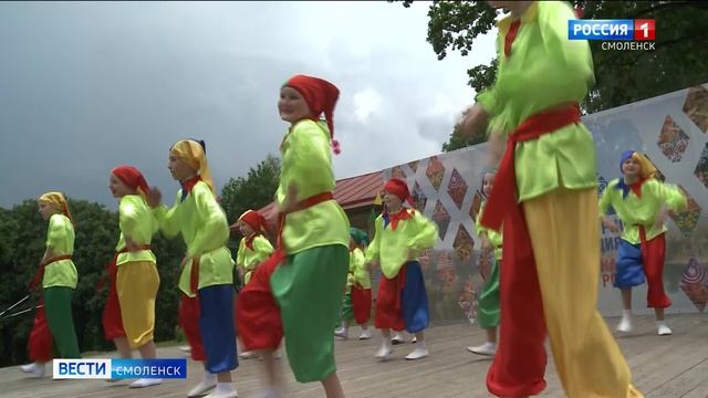 В смоленском .теремке состоялся масштабный фольклорный фестиваль