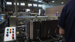 Экологичные гофрированные коробки Процесс изготовления коробок из гофрированного картона