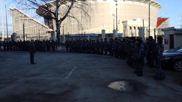 Тренировка ГУФСИН на фоне Екатеринбург-Арены смотреть онлайн