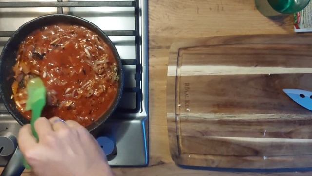 Баклажаны аля пармиджано , очень вкусная овощная запеканка с томатами. смотреть онлайн