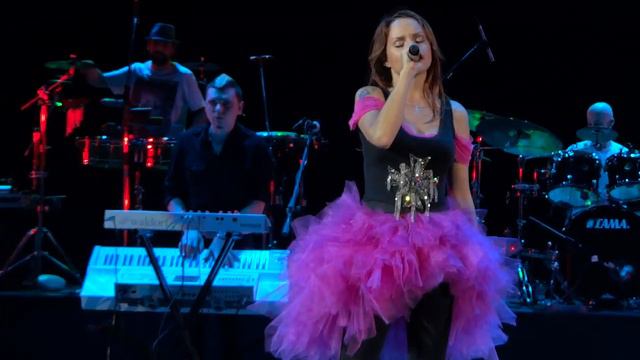 МАКSИМ   Сантиметры Дыхания + Знаешь ли ты  HD Красноярск 2012 смотреть онлайн