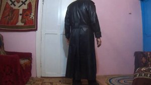 Кожаный плащ - из 90-х