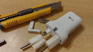 Адаптер переходник на английскую вилку