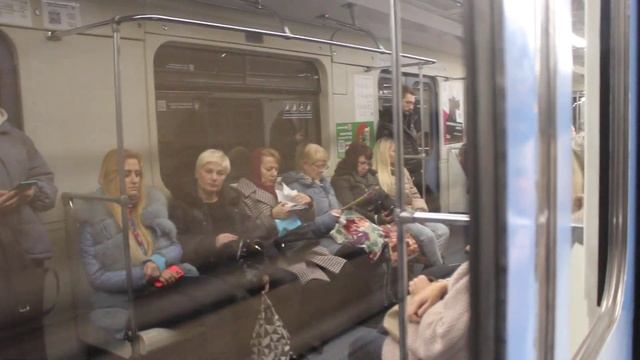 В последние часы перед закрытием "Коломенской" и "Каширской" - едем на метро!