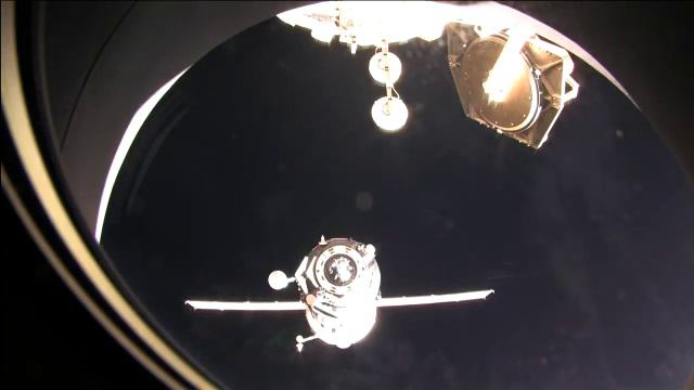 Progress Docking: ISS Update - Nov. 2, 2011 смотреть онлайн