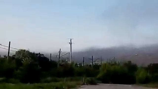 Докучаевск горит фабрика, 30.05.2016 6-10 смотреть онлайн