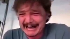 Педро Паскаль смеётся а потом плачет