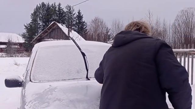 Как открыть капот Chevrolet Niva, если порвался трос замка? Власов Семён. Вологда смотреть онлайн