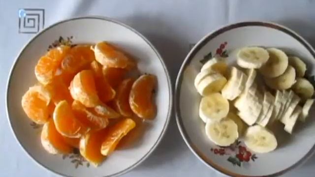 Торт без выпечки с фруктами и молочным желе (на агар-агаре)