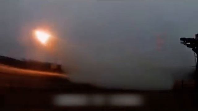 صاروخ ثاندر مضاد للطائرات محمول على الإنسان ، وهو سلاح قدمته بولندا لأوكرانياPZR смотреть онлайн