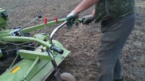 Тюнинг тяжелого дизельного мотоблока. Замена колеса на активной фрезе и пахота с новым колесом.