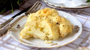 Очень вкусно: сырно, сливочно, капустно!
ЦВЕТНАЯ КАПУСТА С СЫРОМ И СМЕТАНОЙ