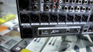 Unboxing Behringer X32 RACK