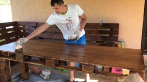 Стол из поддонов