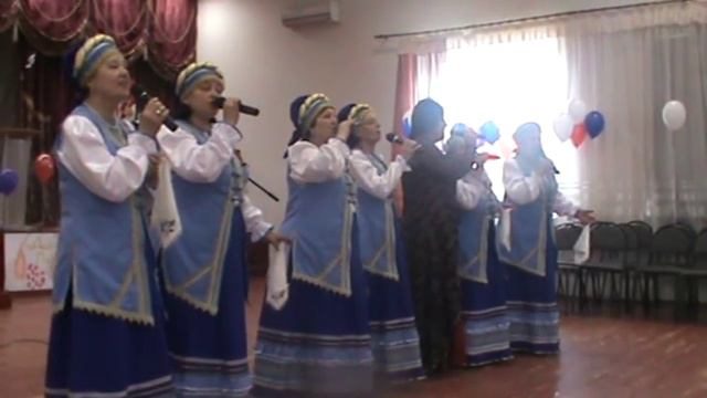 Народный ансамбль "Рябинушка" - "У матери моей" смотреть онлайн