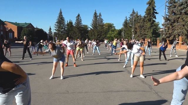 Утро начинается с зарядки смотреть онлайн