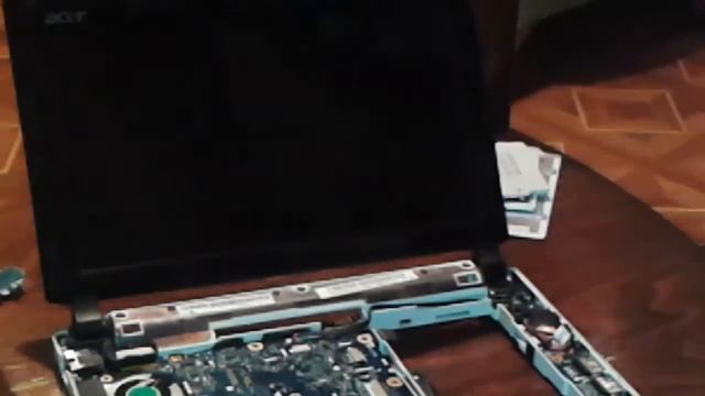 Ремонт нетбука Acer Aspire One: замена системы охлаждения и клавиатуры