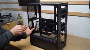 How to fit the Phanteks PH-VGPUKT_02 Vertical GPU Bracket. | Guide