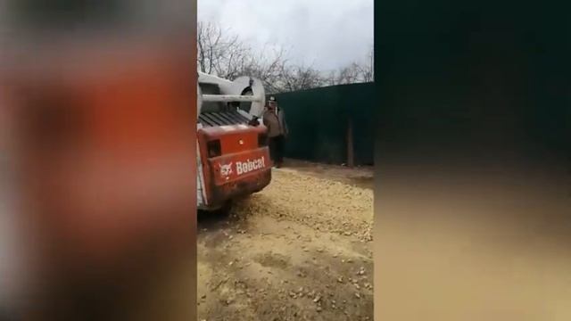 Подготовка дорог в СНТ "Химик-2" смотреть онлайн