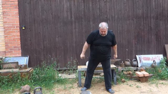 60 В 60!ЗАБРОС НА ЛАДОНИ И ЖИМ ГИРИ 60 КГ СИДЯ 60 AT 60!60 KG KETTLEBELL TOSSING TO PALM AND PRESS смотреть онлайн