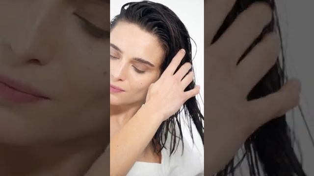 MIRIAM QUEVEDO. Восстанавливающая крем-сыворотка для уплотнения и объема волос Блэк Баккара.