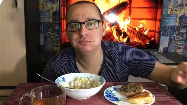 Мукбанг/Обжор/Крабовый салат/Чай смотреть онлайн