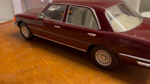Custom Diecast Mercedes-Benz W116 S-Class 350SE Modified WORKING LED Lights 1/18 Maroon Hand Crafte смотреть онлайн