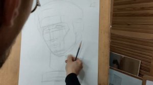 Начальный этап в рисунке гипсовой головы /First stage in drawing of plaster cast head