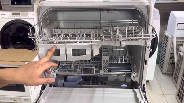 Báo giá máy rửa bát panasonic nhật NP- TR6, rửa bát, sấy khô, diệt khuẩn смотреть онлайн