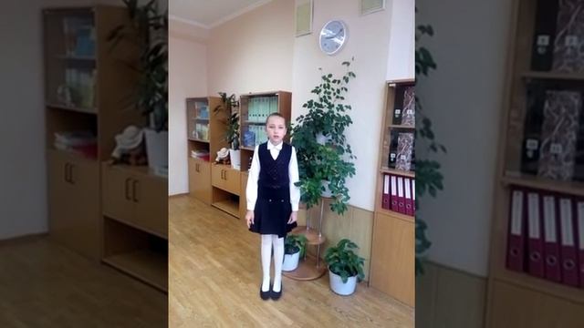 Страна читающая — Анастасия Степнова читает произведение «Волк и Ягнёнок» И. А. Крылова смотреть онлайн