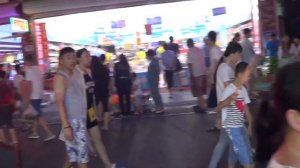 Бэйдайхэ.ночной рынок часть №1.август 2015 год