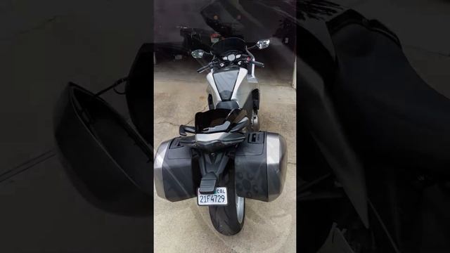 VFR 1200 Silver смотреть онлайн