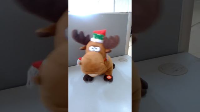 75301 - Игрушка механич. музык. "Рождественский олень" 25*27см смотреть онлайн