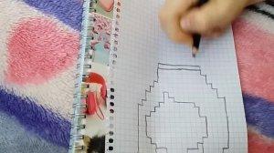 Как нарисовать портрет девочки по клеточкам