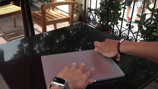 Tinhte.vn - Trên tay Xiaomi Mi Notebook Air смотреть онлайн