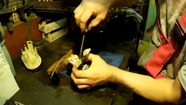 Santa fe 2,4 замена топливного фильтра смотреть онлайн