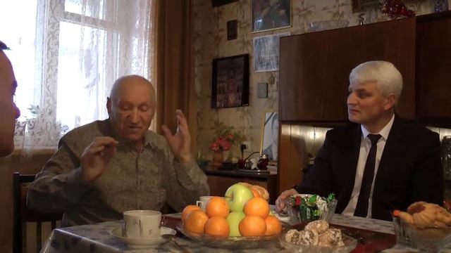 В День победы в Сталинградской битве руководство УМВД посетило ветерана Юрия Косорукова