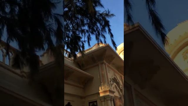 Индия, Вриндаван, Храм Кришна Баларам. Паломничество. india смотреть онлайн