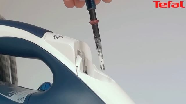 How to clean the Anti-Calc valve of your steam iron? | Tefal смотреть онлайн