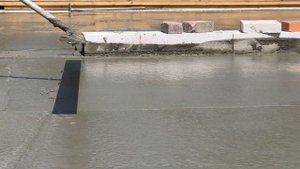 Стяжка полов по грунту в частном доме. Заливаем стяжку с теплыми полами - это пол и топление дома!