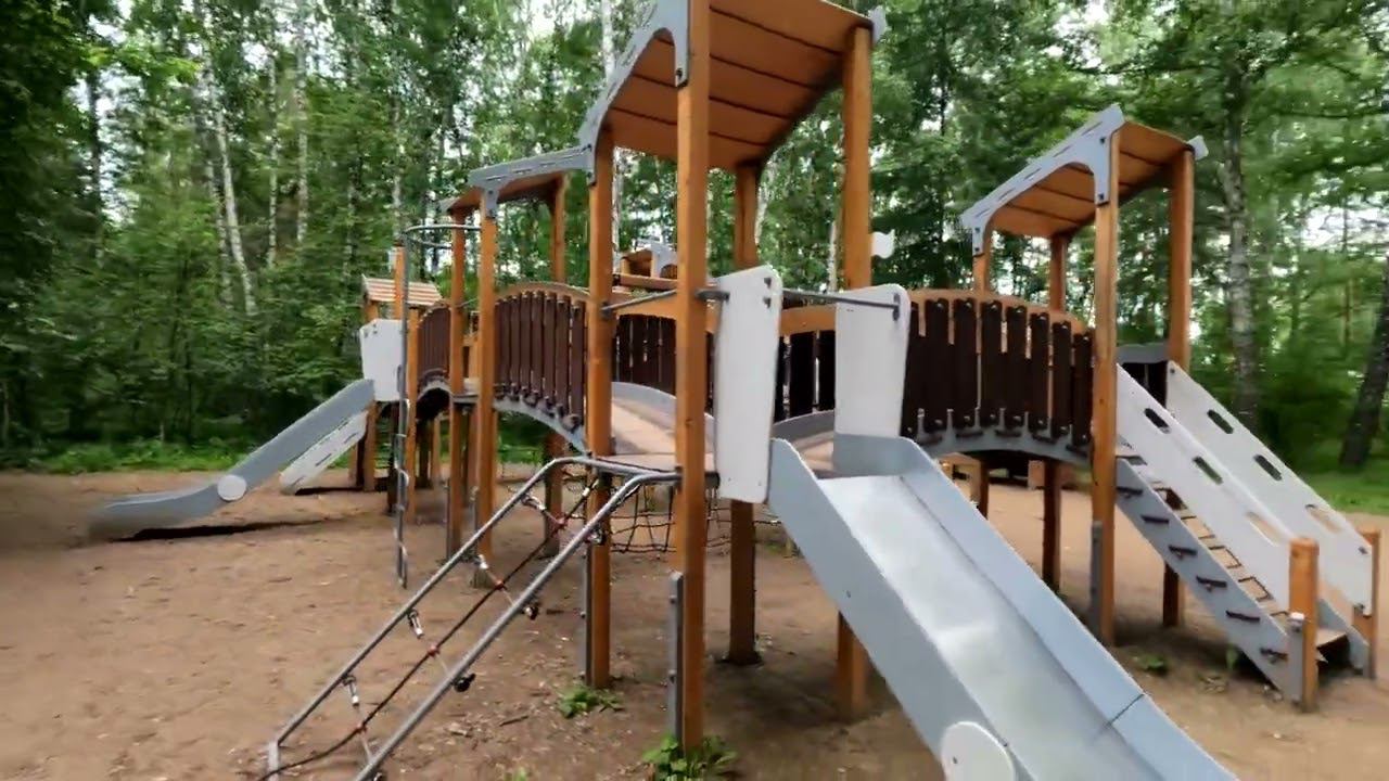 Детские площадки в парке Гремячая грива г Красноярск июль 2022г