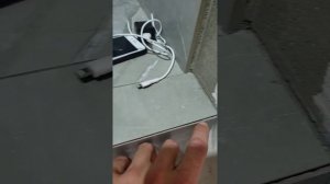 Наружний угол для керамогранита алюминевый, или запил под 45°.