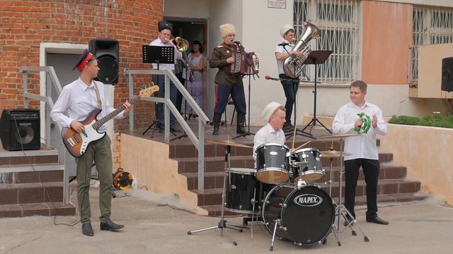 Казак Александр Алехин и ансамбль "ГВАРДИЯ" (г. Кстово 12 мая 2019г.) смотреть онлайн