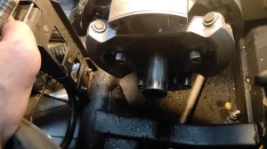 не могу снять вариатор на Тайге Патруль 800, нужна помощь.