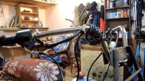 Самодельный снегоход на лыжах.