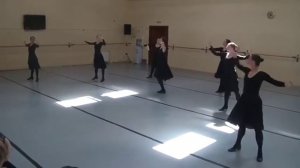 Учебный этюд на основе казахского народного танца "Кара жорга"