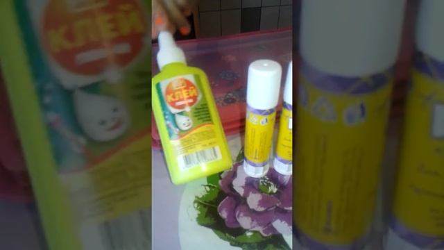 Школьные принадлежности.готовимся в школу.