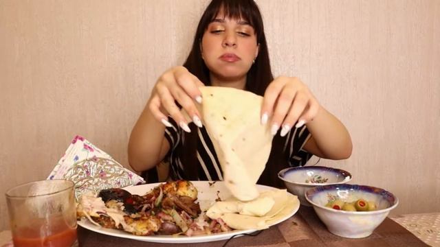 СЕРДЦЕ И ПОЧКИ БАРАНА/МУКБАНГ ШАШЛЫК #AskFatima #asmr #mukbang смотреть онлайн