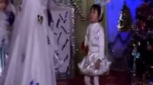 Танец с фантиками. Младшая гр.