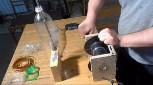 ✔Нереально крутая самоделка для ПЭТ БУТЫЛОК из ПОДРУЧНЫХ МАТЕРИАЛОВ